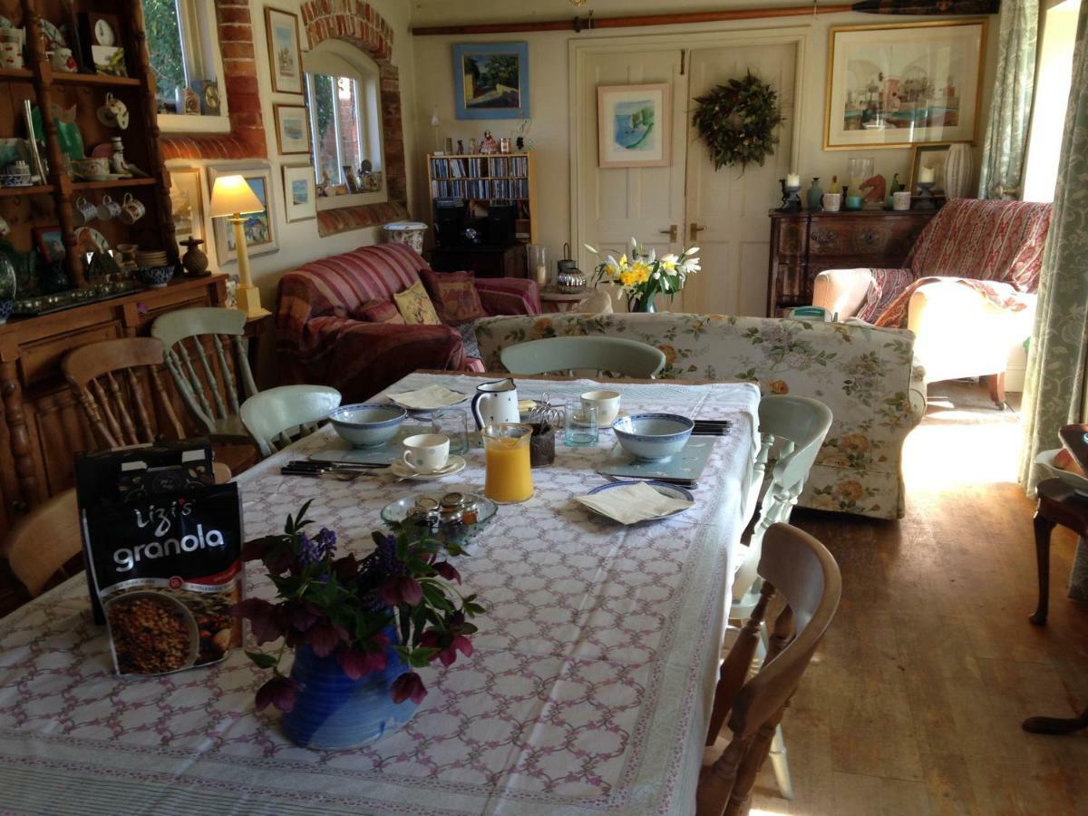Garden Cottage B&B Penton Mewsey Bagian luar foto